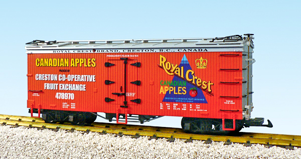 ROYAL CREST APPLES REEFER CAR RED/SILVER