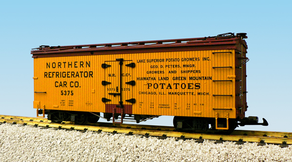 NRCC POTATOES REEFER CAR YELLOW/BROWN