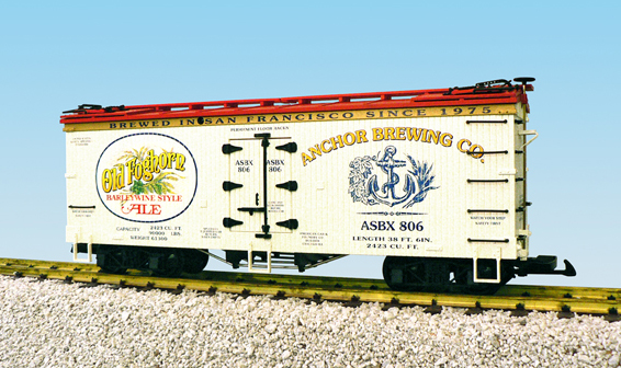 OLD FOGHORN ALE REEFER CAR CREAM/RED