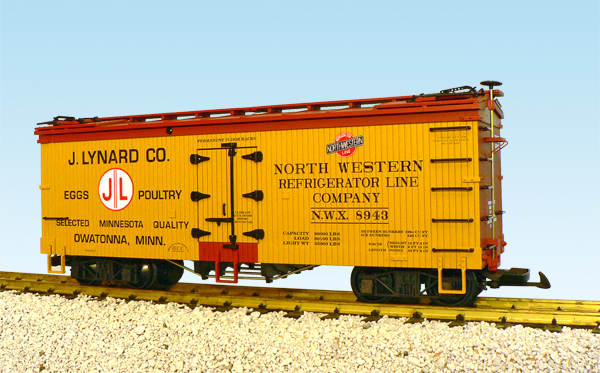 J LYNARD POULTRY REEFER CAR YELLOW/RED OXIDE