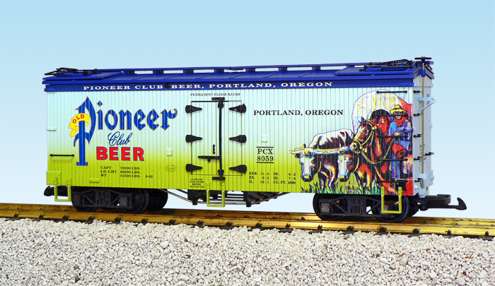 PIONEER CLUB BEER REEFER CAR 2-TN BLUE/GREEN
