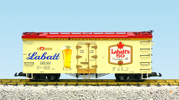 LABATTS ALE REEFER CAR CREAM/RED