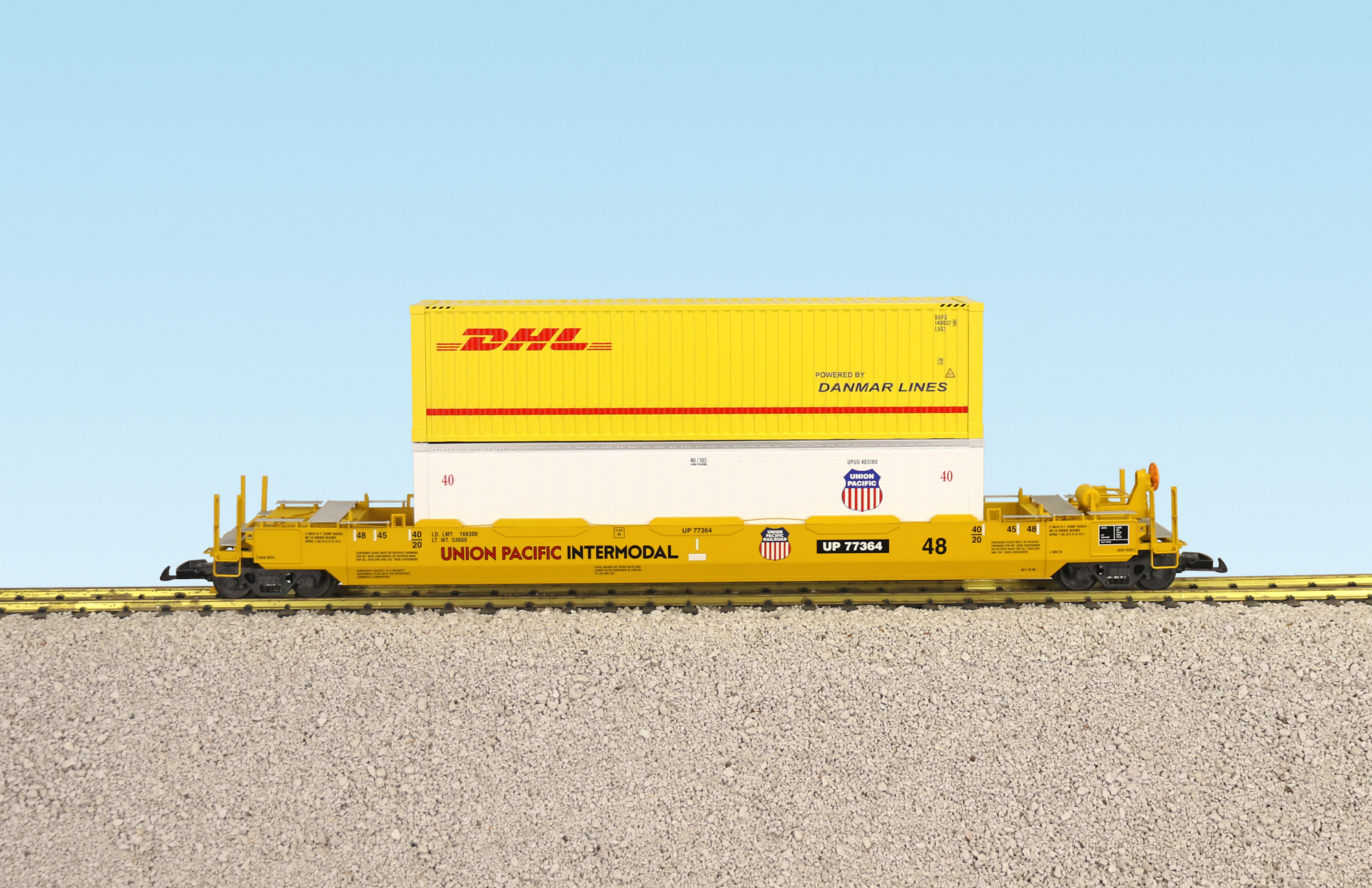 UP INTERMODAL CAR W/CONTAINERS #2