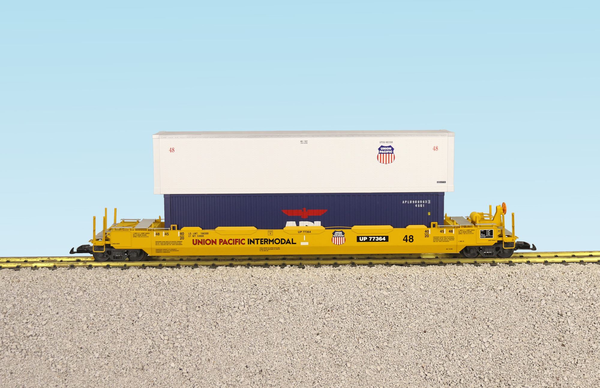 UP INTERMODAL CAR W/CONTAINERS #3