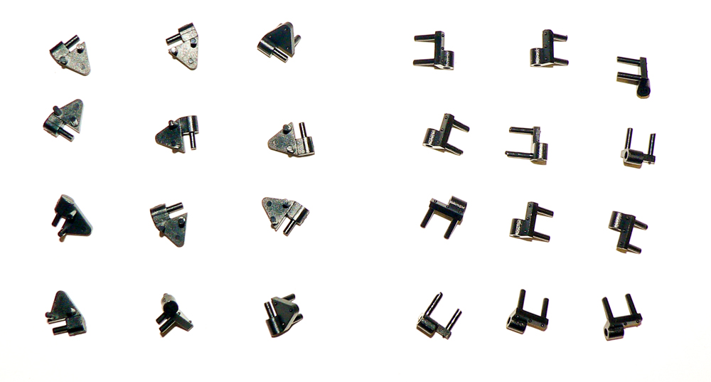 40/50 REEFER DOOR HINGES (24)