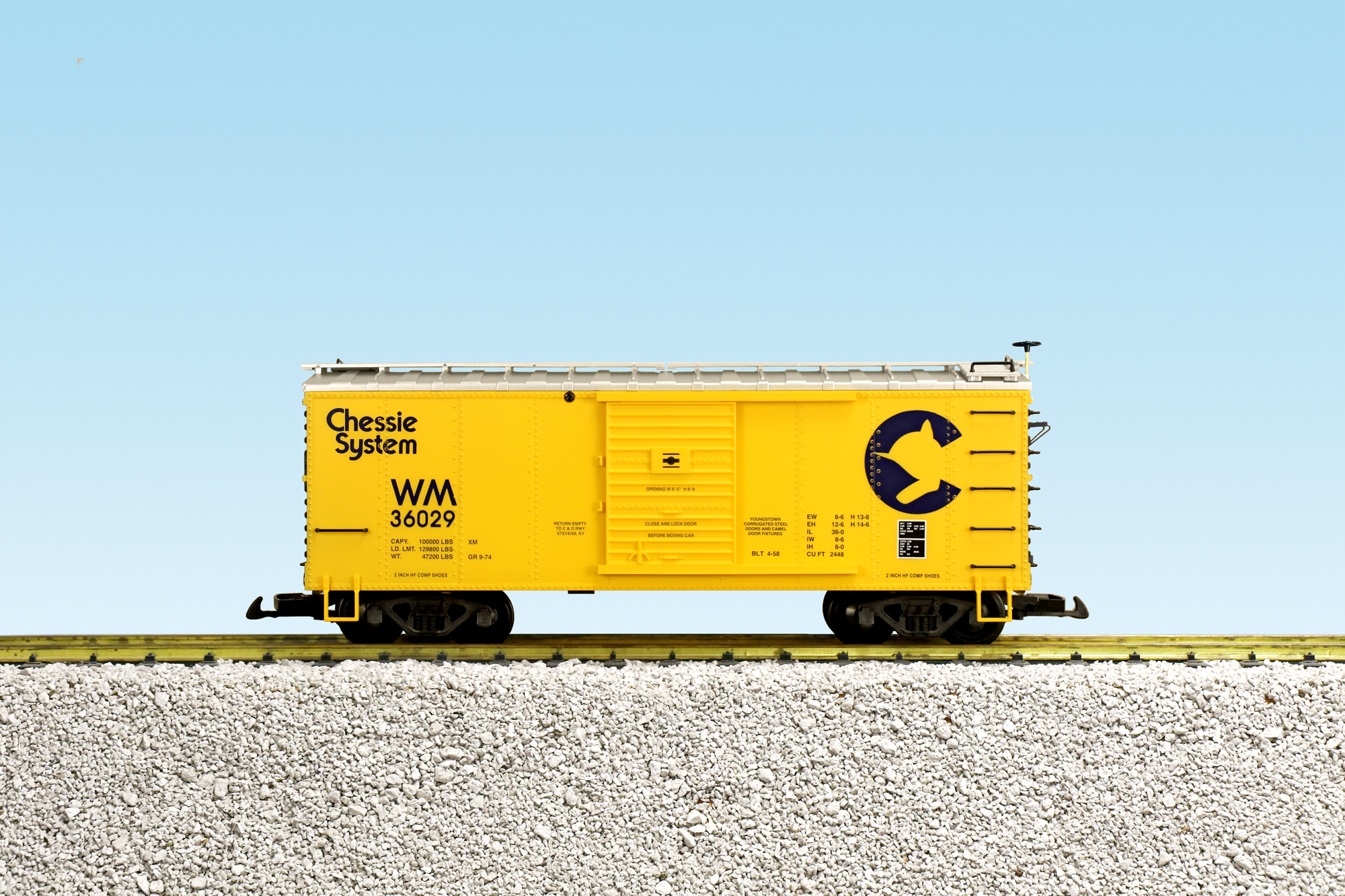 CHESSIE STEEL BOXCAR #WM 36029 YELLOW/BLUE/SILVER