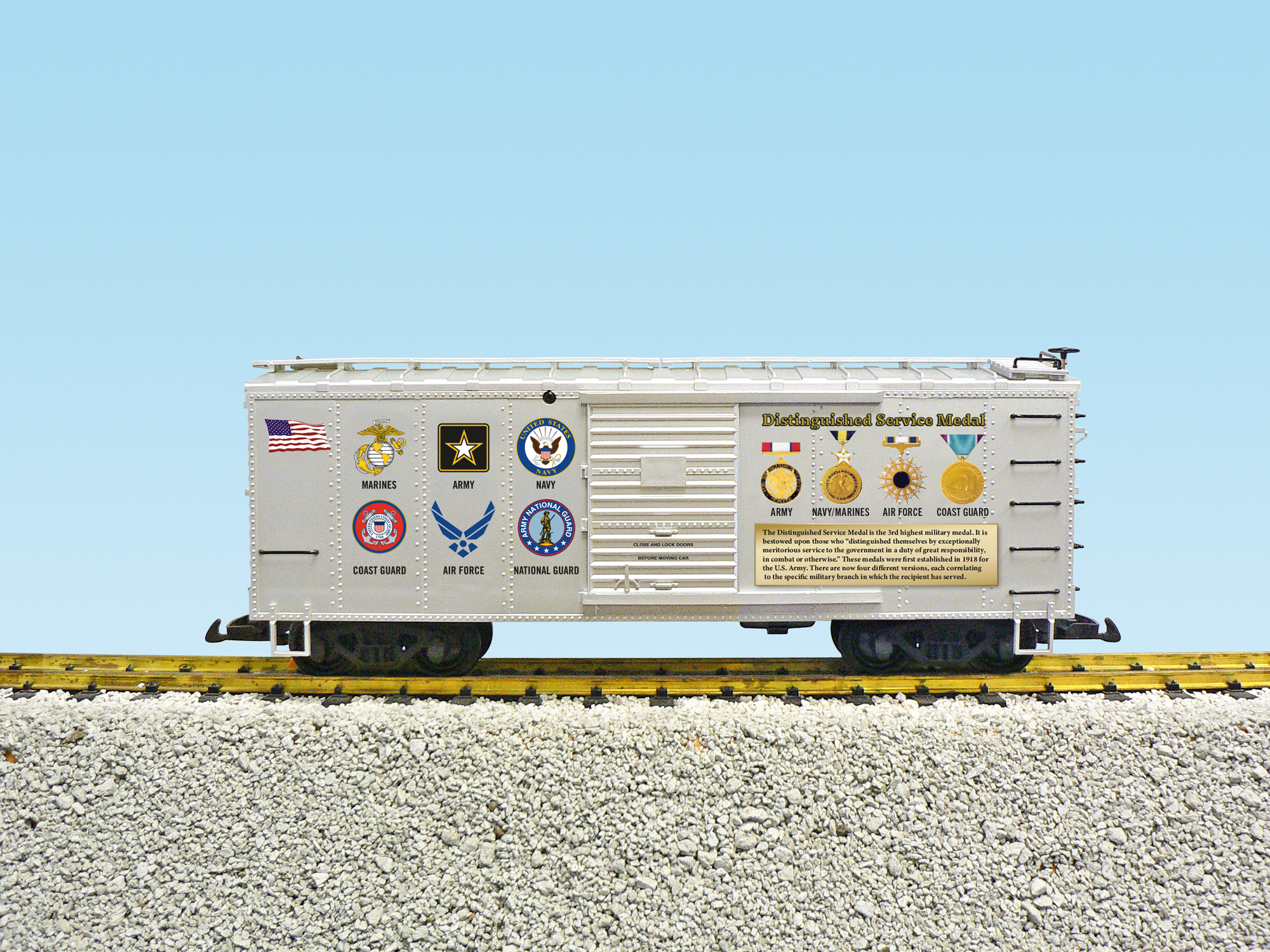 DISTINGUISHED SERVICE METAL MILITARY SERIES BOXCAR