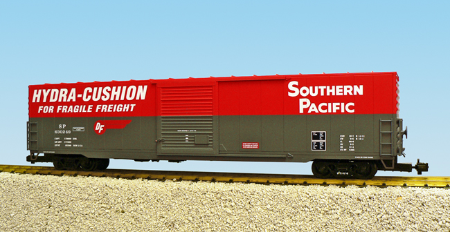SOUTHERN PACIFC 60 SINGLE DOOR BOXCAR RED/GRAY