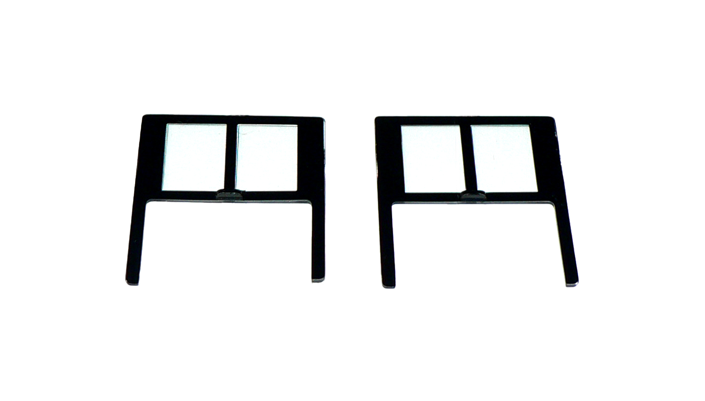 BIG BOY LOCO CAB WINDOW FRAME W/GLASS (2)