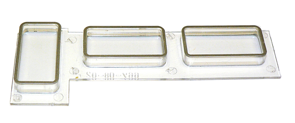 R22-261 - GP38 FRONT CAB WINDOW
