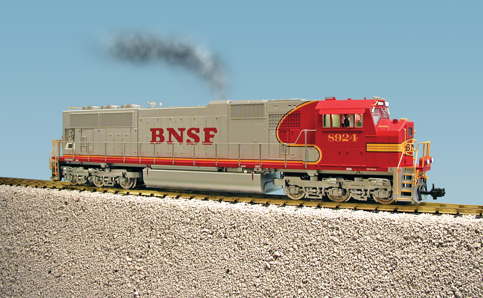BNSF SD70 MAC RED/SILVER