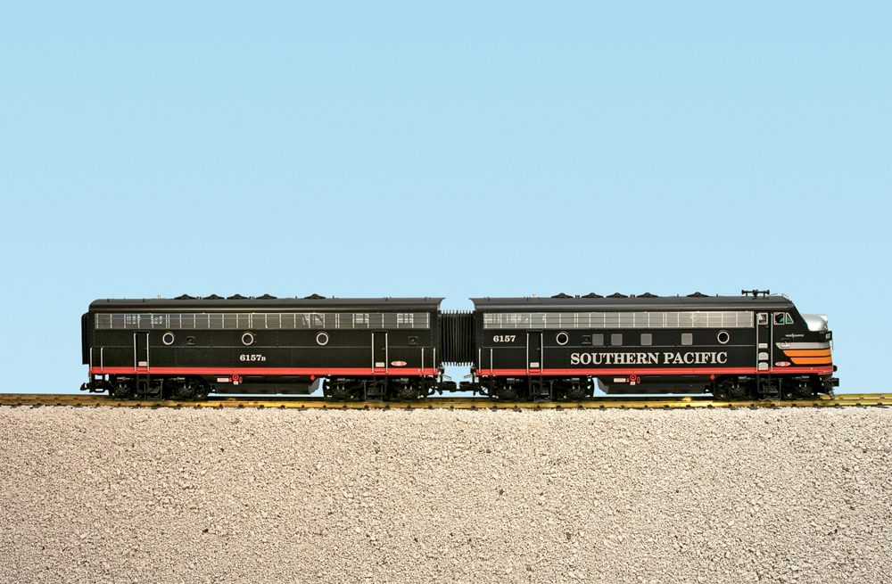 SOUTHERN PACIFIC F7 AB UNITS BLACK WIDOW