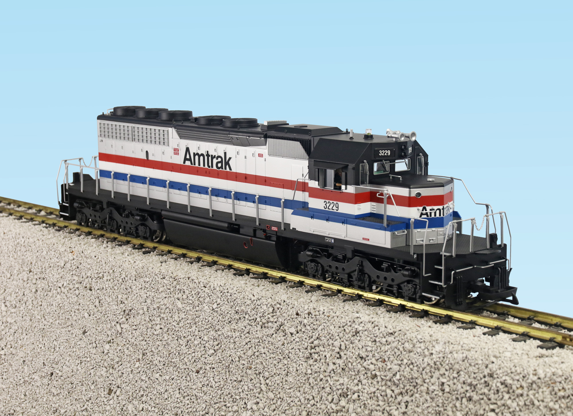 AMTRAK SD40-2 SILVER/BLACK