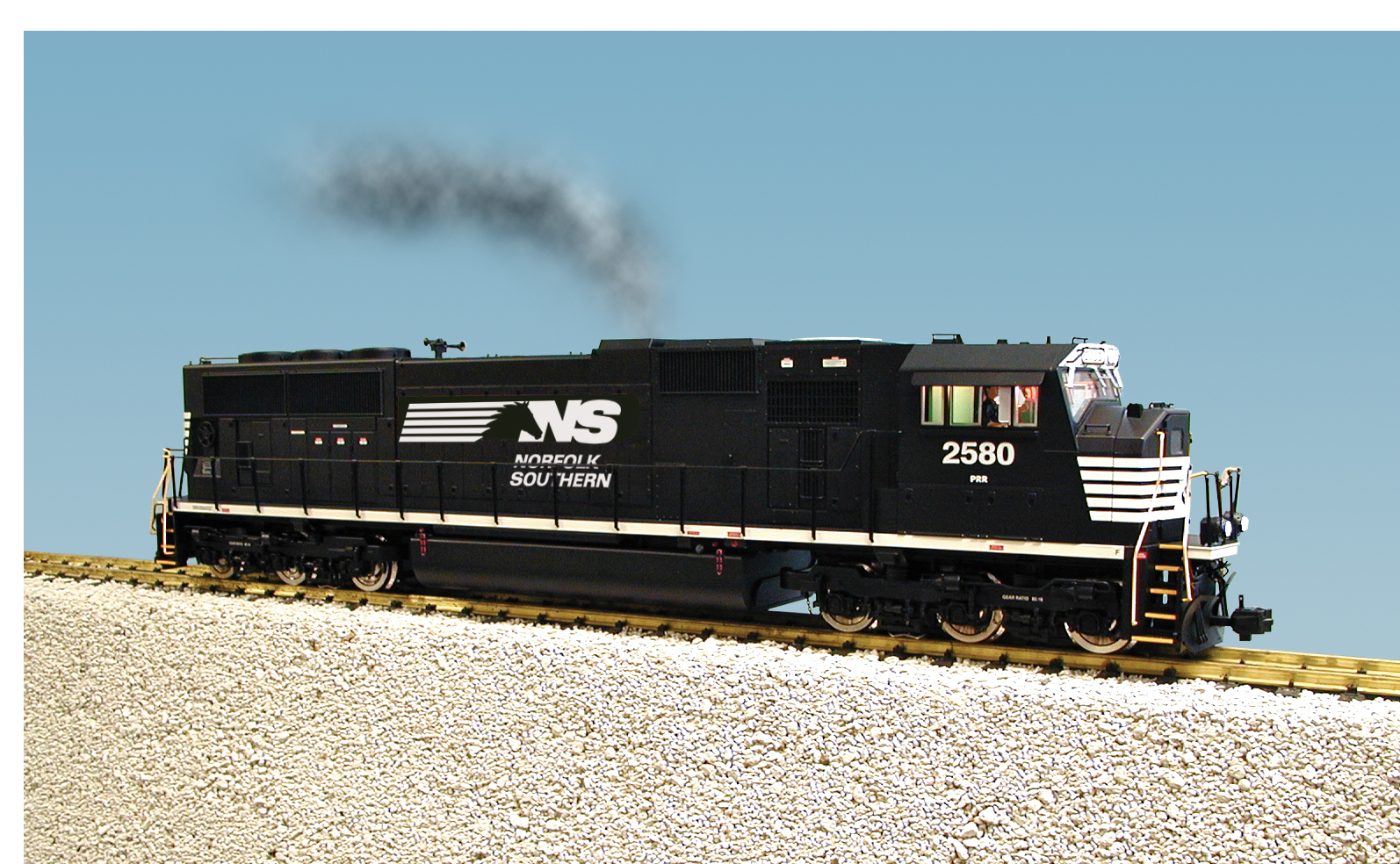 NORFOLK SOUTHERN HORSE HEAD SD70 MAC BLACK/WHITE